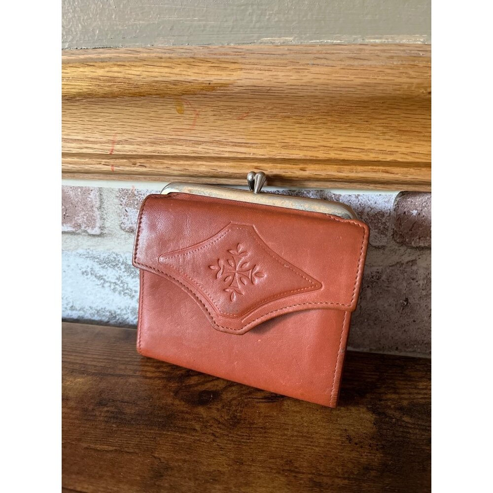 Vintage Princess Gardner Caramel Leather Coin Purse With Embossed Design Snap